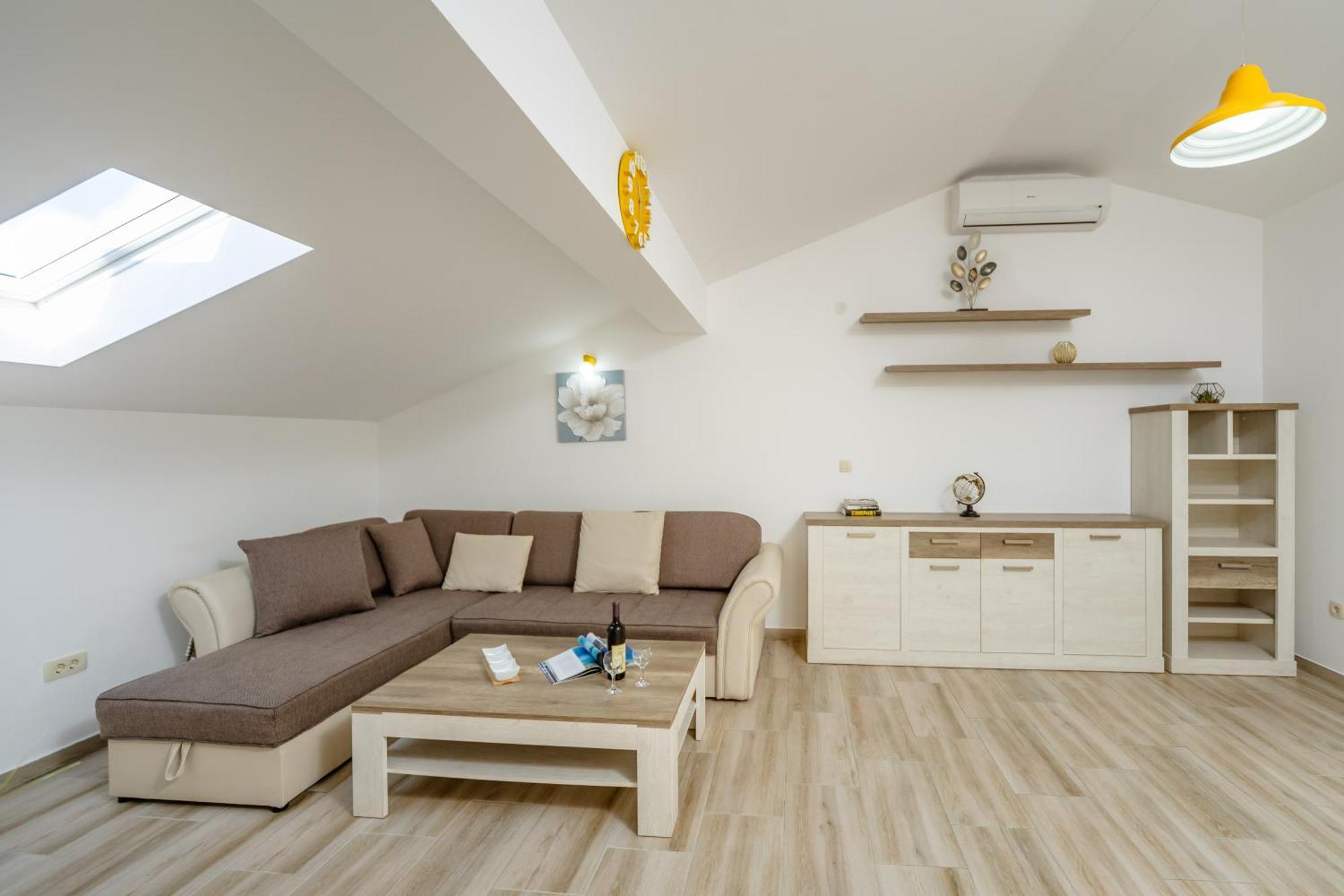 Arvala Apartments Budva Rum bild